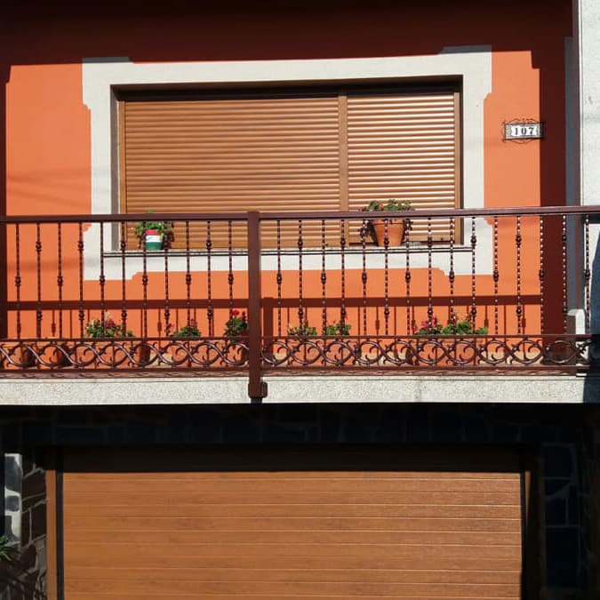 Balcones y barandillas en Rianxo